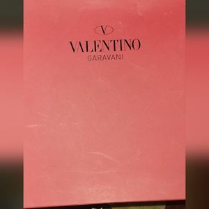 Awesome awesome awesome pair of fashionable boots